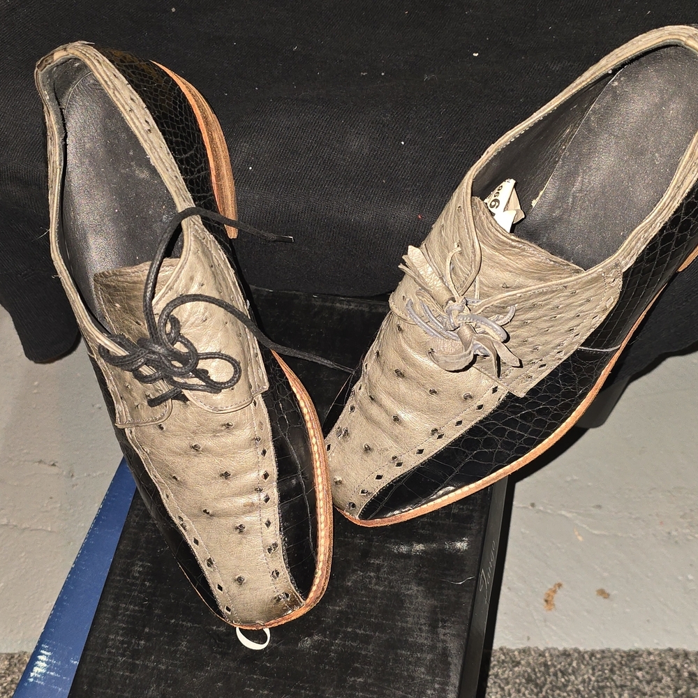 Classic Black and Gray Men's Oxfords